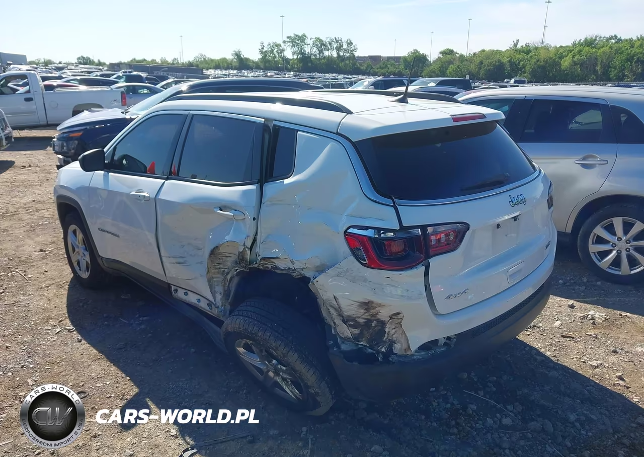 2023 Jeep Compass Latitude 4X4 VIN:3C4NJDBN5PT551136 - 6