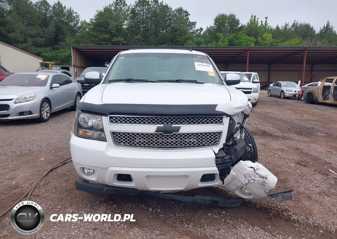 2011 Chevrolet Tahoe Lt VIN:1GNSCBE09BR240688 - 13