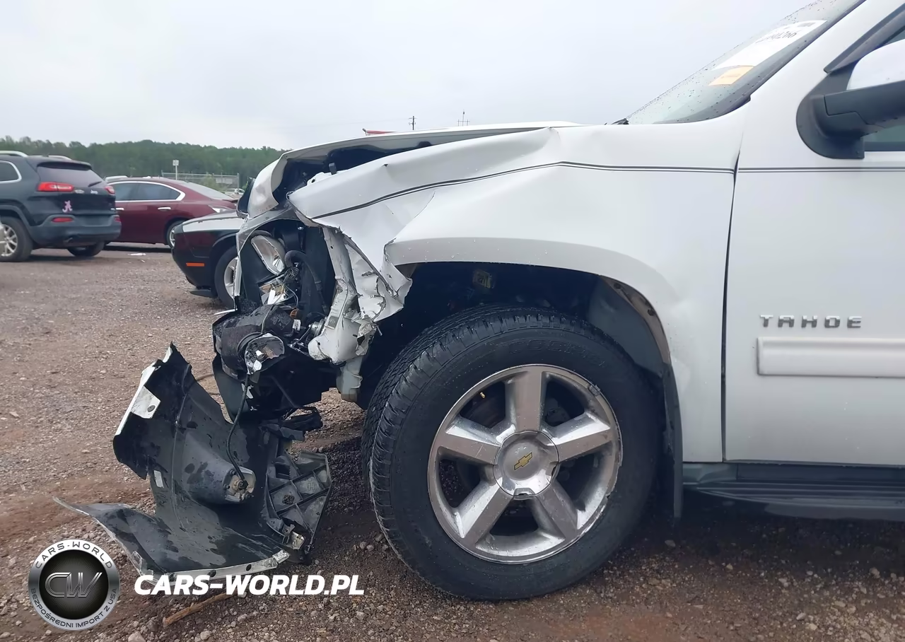 2011 Chevrolet Tahoe Lt VIN:1GNSCBE09BR240688 - 6