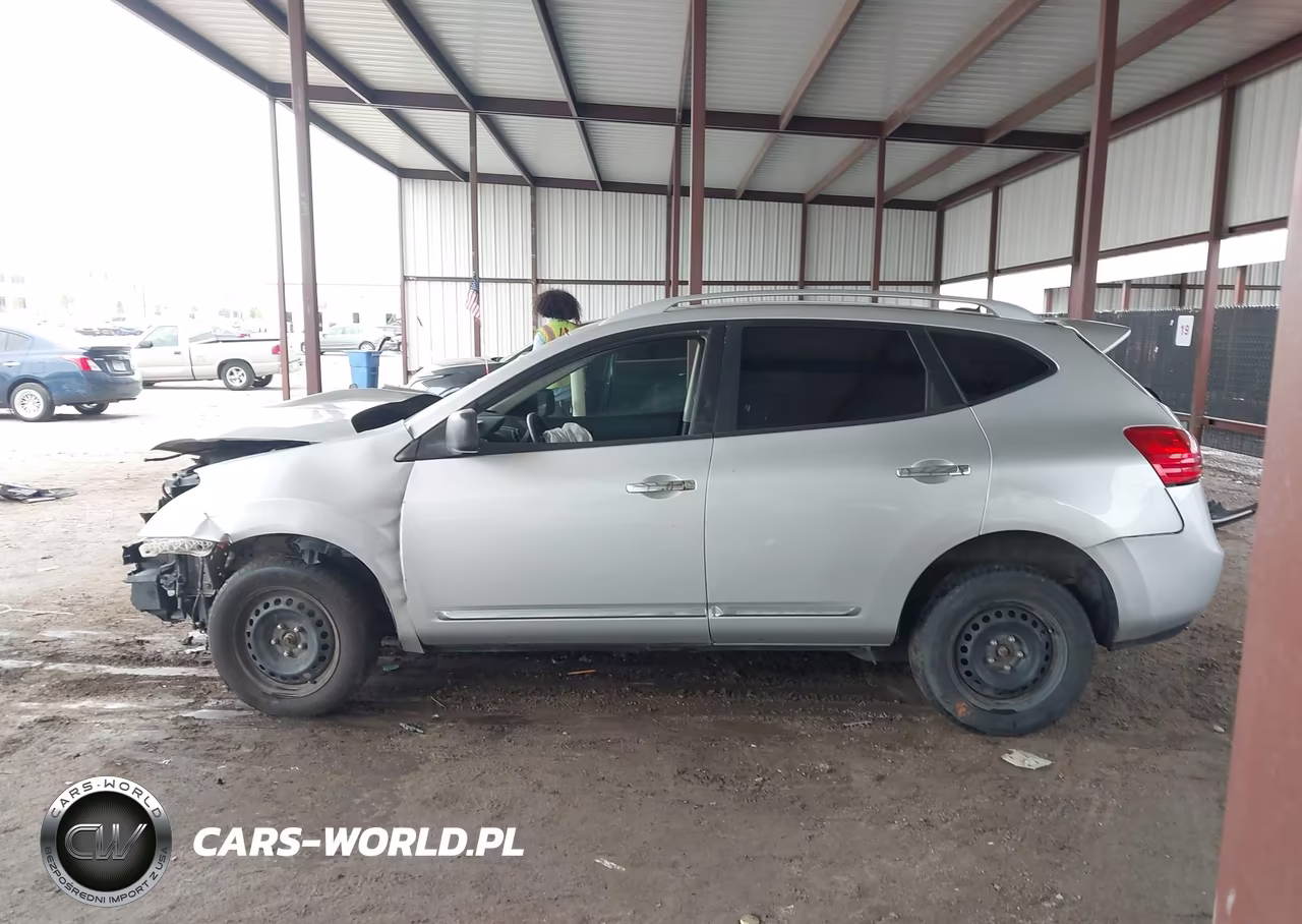 2015 Nissan Rogue Select S VIN:JN8AS5MV4FW759388 - 14