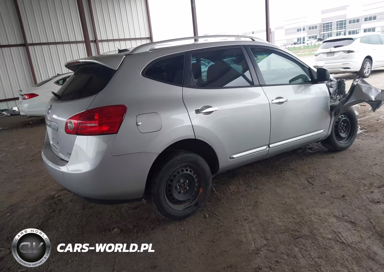 2015 Nissan Rogue Select S VIN:JN8AS5MV4FW759388 - 4
