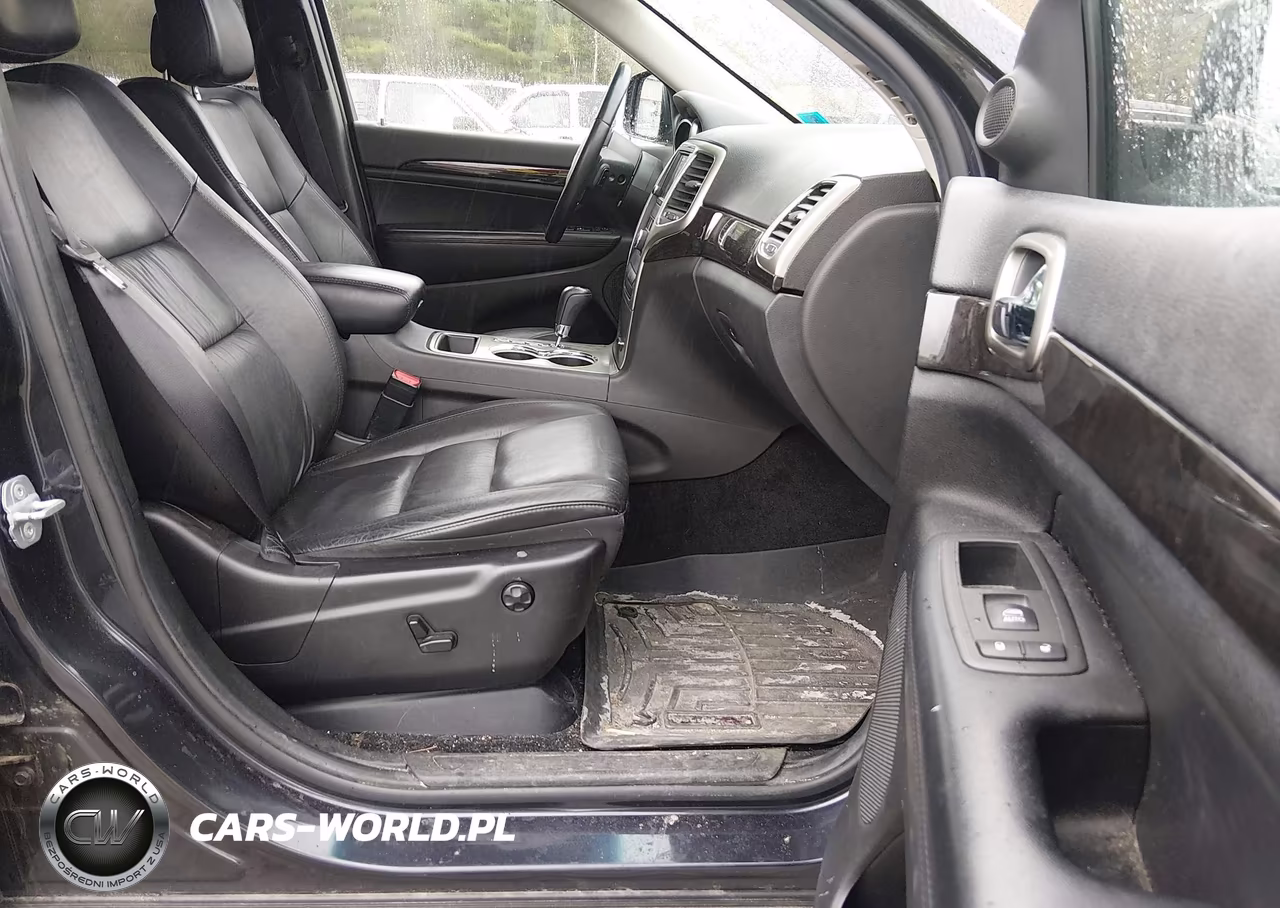 2013 Jeep Grand Cherokee Laredo VIN:1C4RJFAG3DC655129 - 5