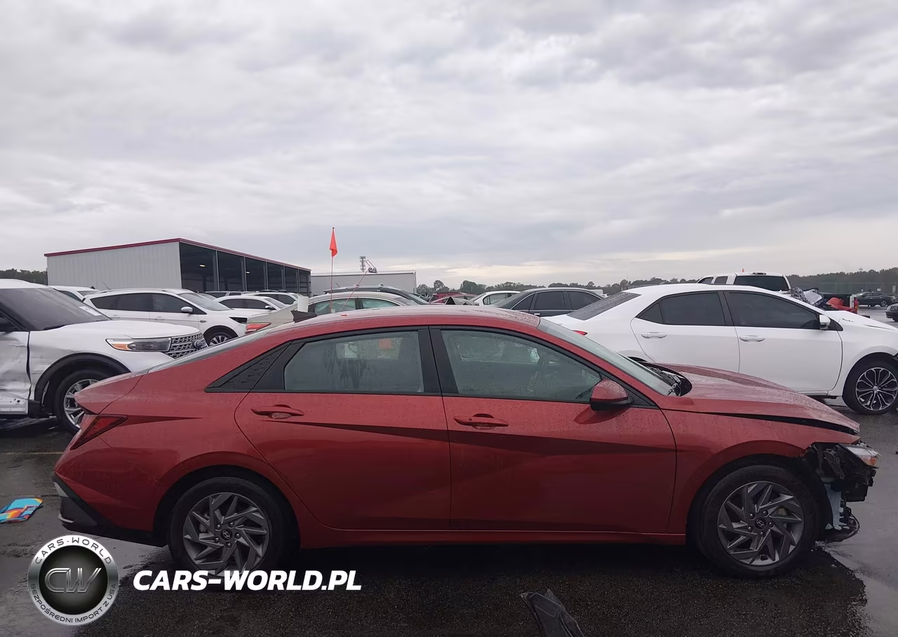 2024 Hyundai Elantra Sel VIN:KMHLM4DG7RU643947 - 14