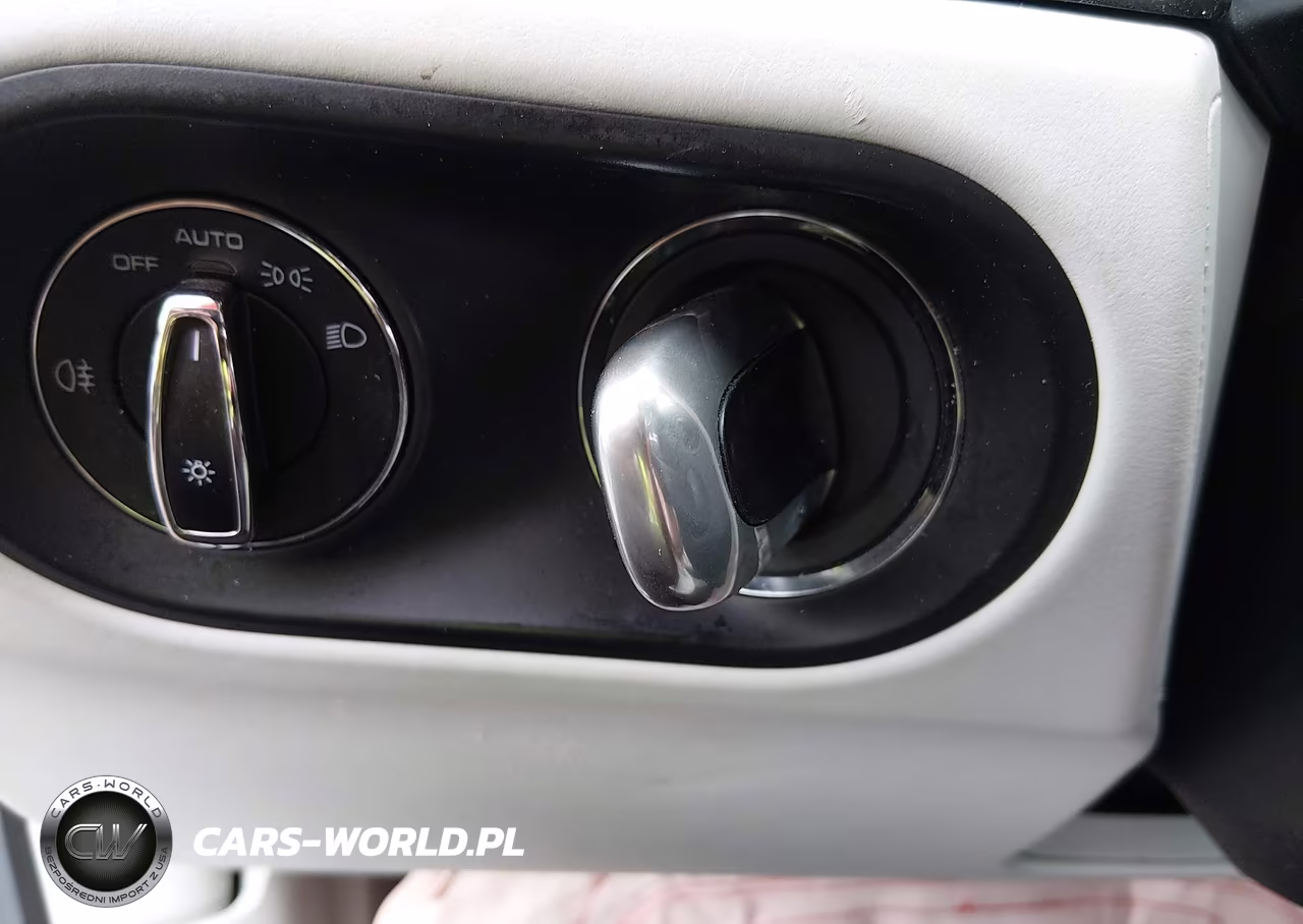 2019 Porsche Macan S VIN:WP1AB2A51KLB32902 - 11