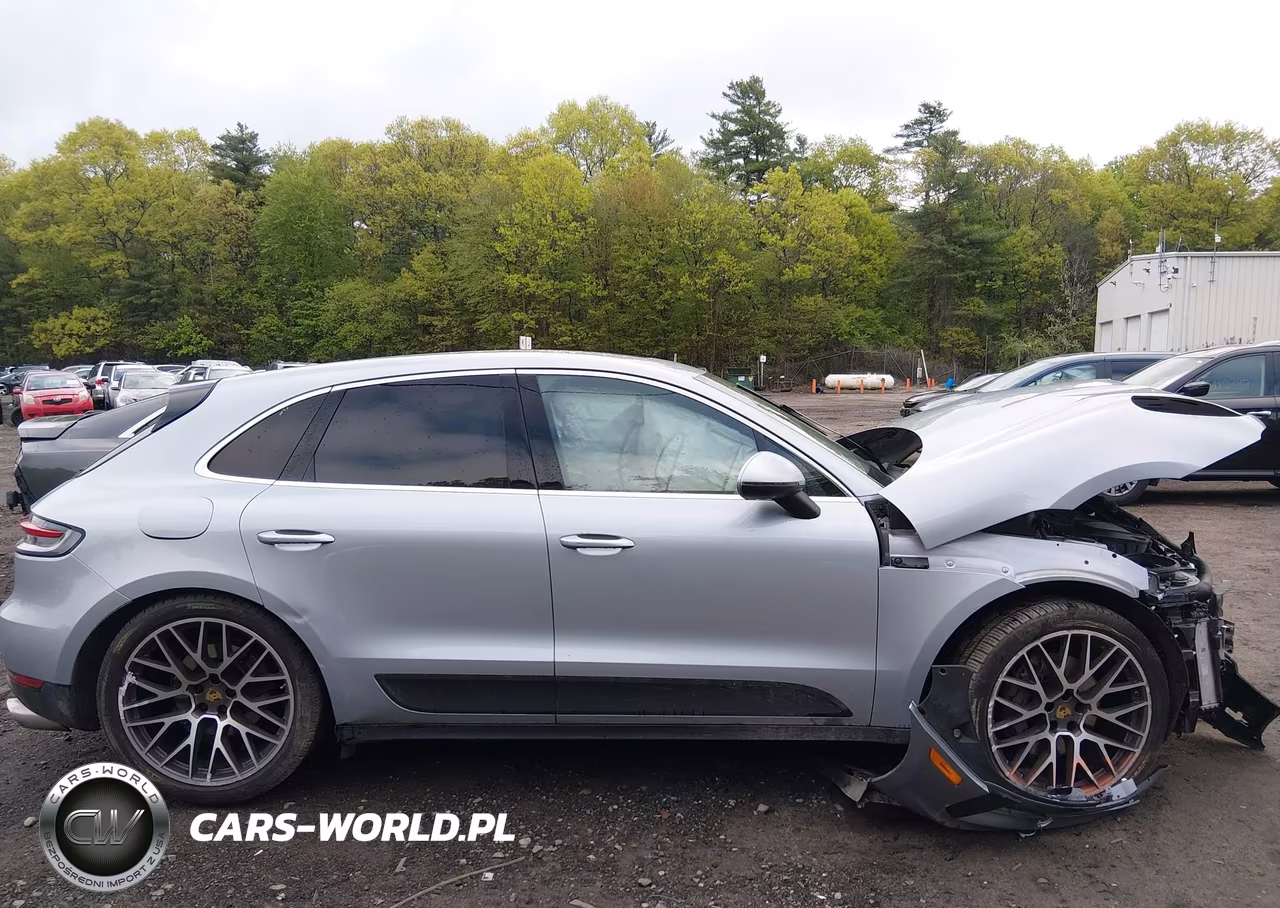 2019 Porsche Macan S VIN:WP1AB2A51KLB32902 - 13