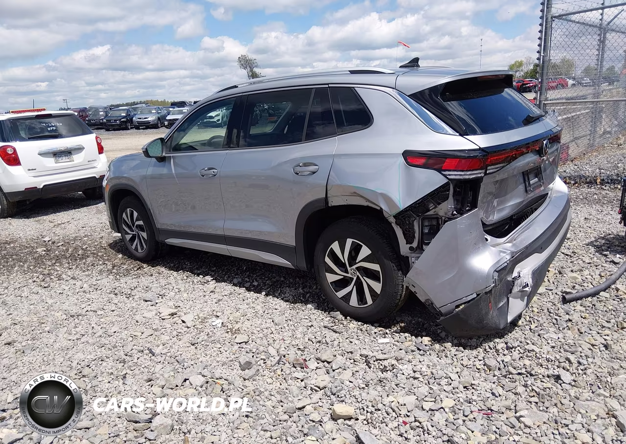2025 Volkswagen Tiguan 2.0T S VIN:3VVBR7RM9SM059823 - 3