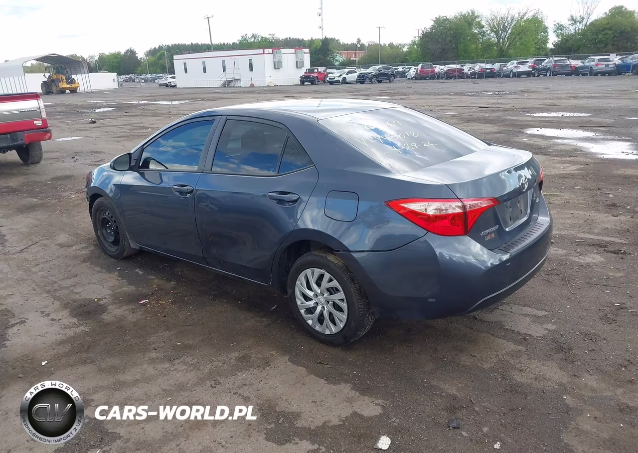 2019 Toyota Corolla Le VIN:5YFBURHE9KP948892 - 3