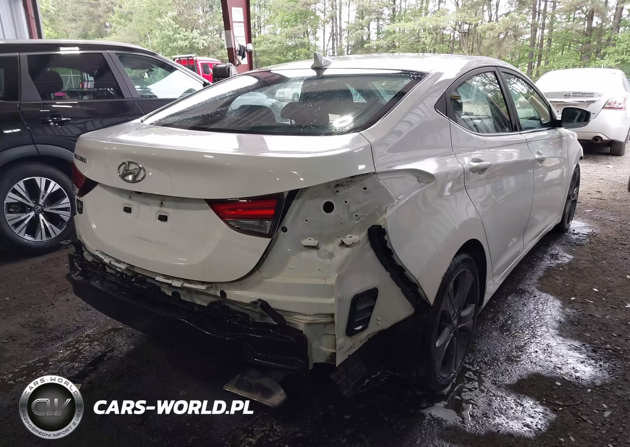 2015 Hyundai Elantra Sport VIN:KMHDH4AH2FU231386 - 4