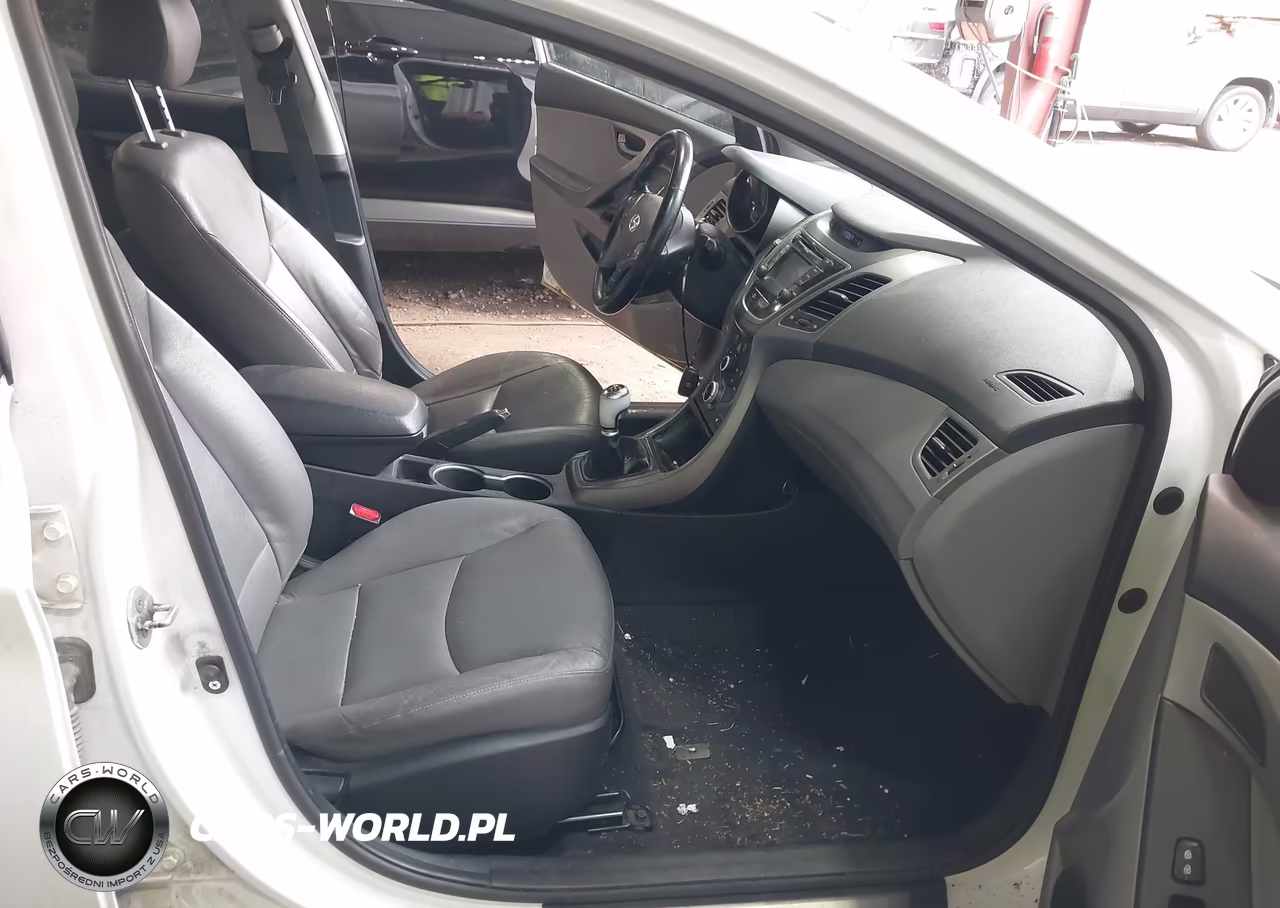 2015 Hyundai Elantra Sport VIN:KMHDH4AH2FU231386 - 5