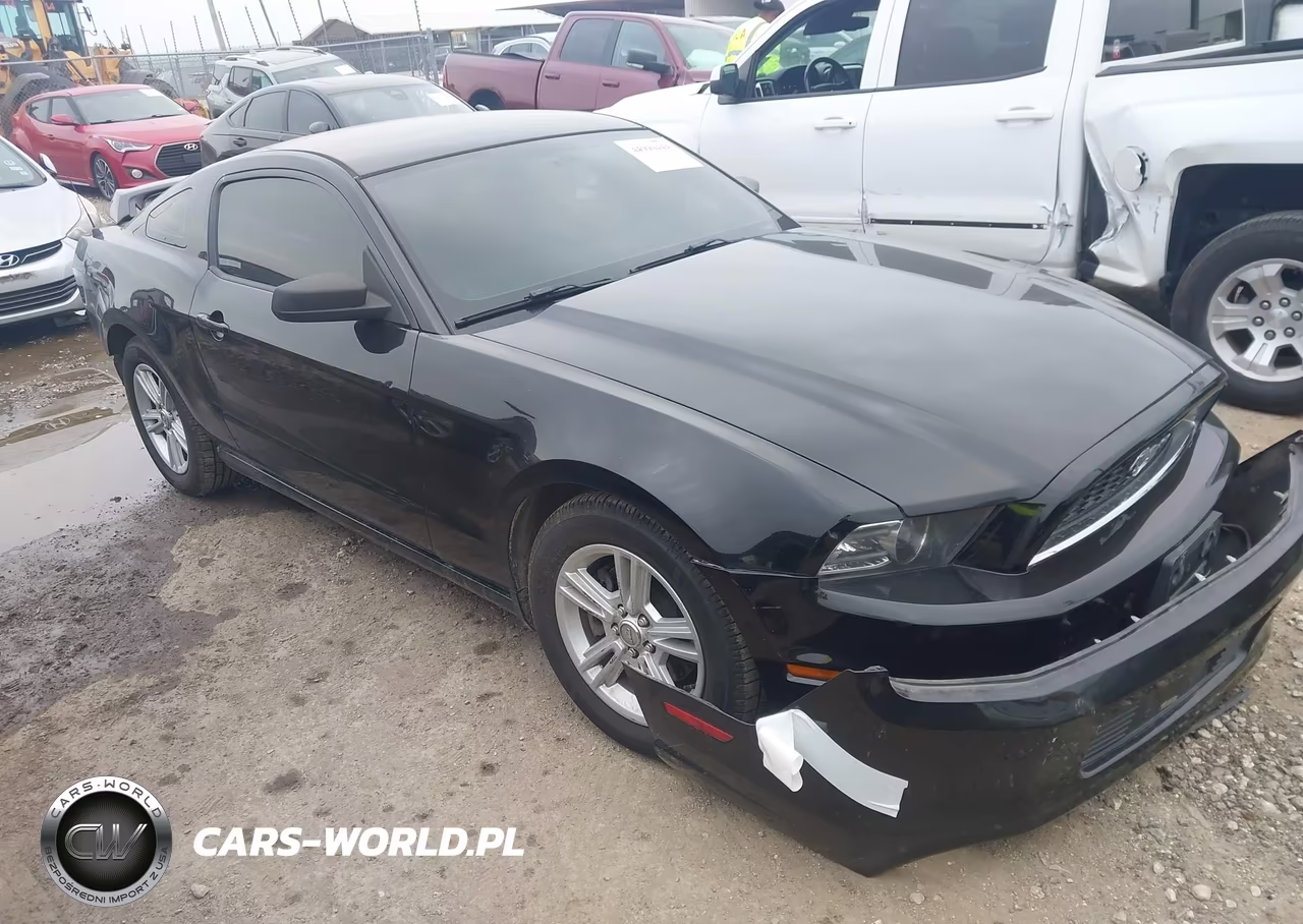 2014 Ford Mustang V6