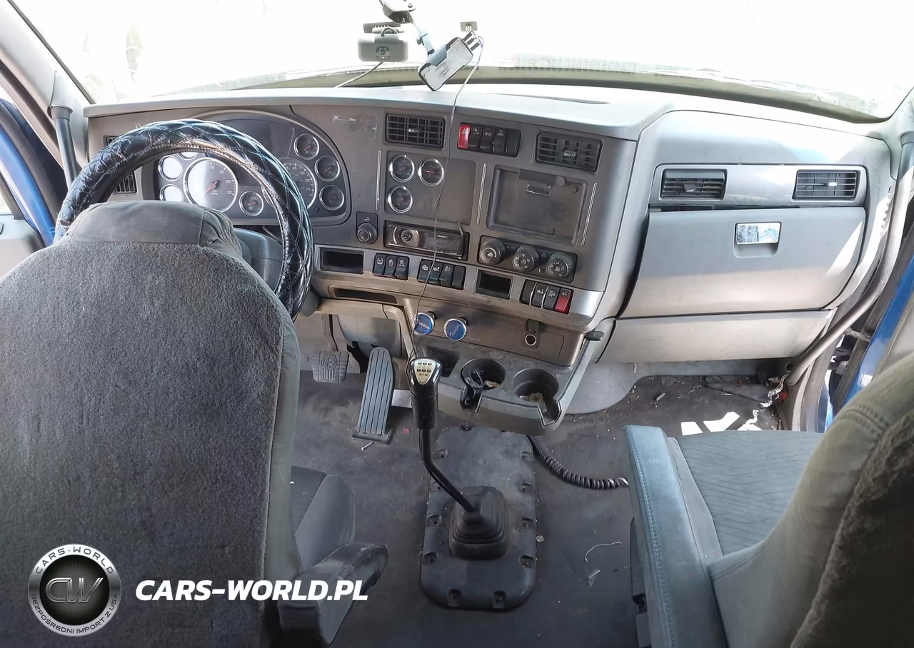 2016 Kenworth Construction T680 VIN:1XKYD49X5GJ479698 - 13