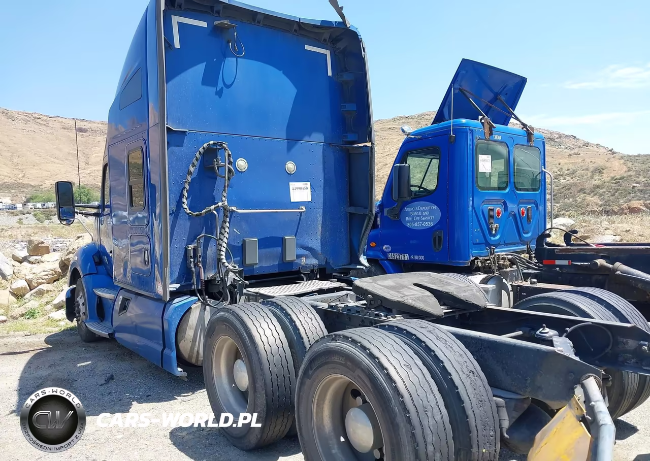 2016 Kenworth Construction T680 VIN:1XKYD49X5GJ479698 - 3