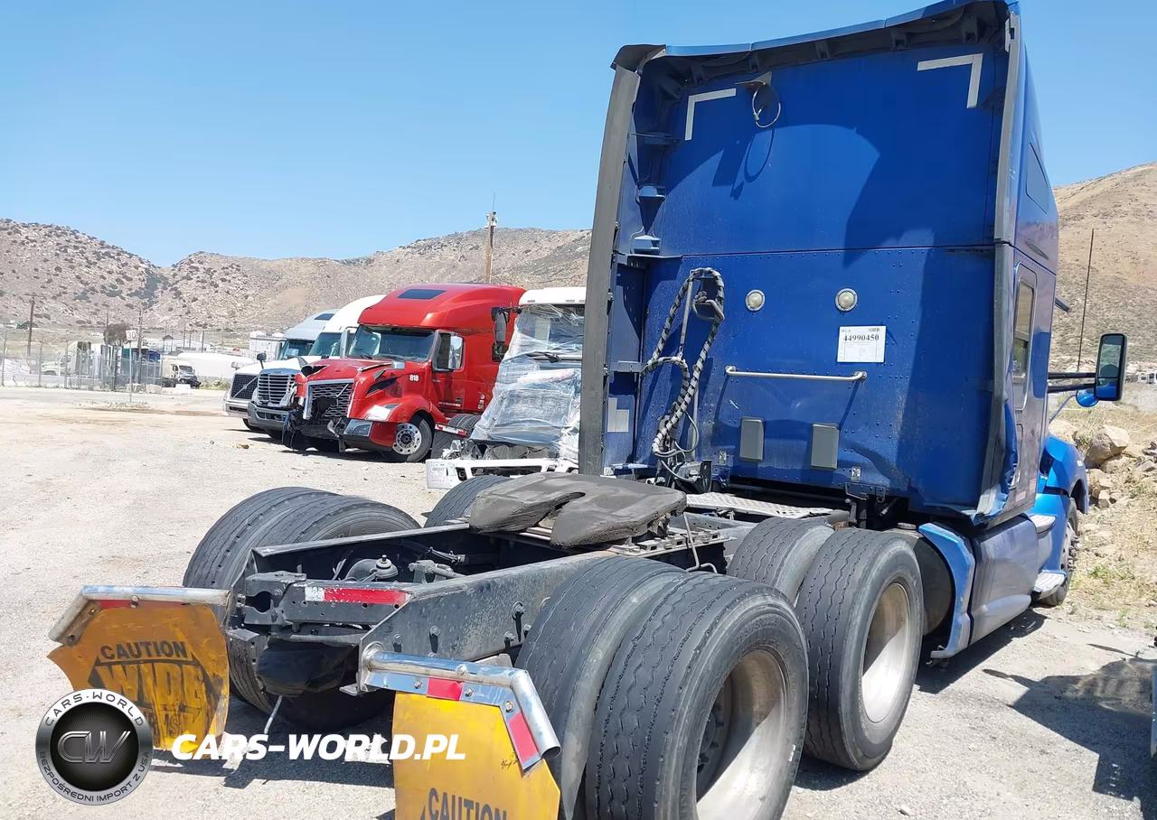 2016 Kenworth Construction T680 VIN:1XKYD49X5GJ479698 - 4