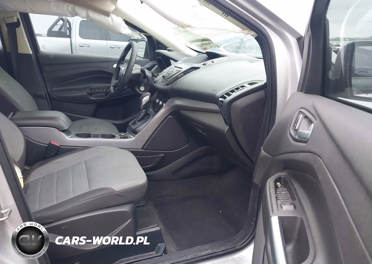 2016 Ford Escape Se VIN:1FMCU0G7XGUA78174 - 5