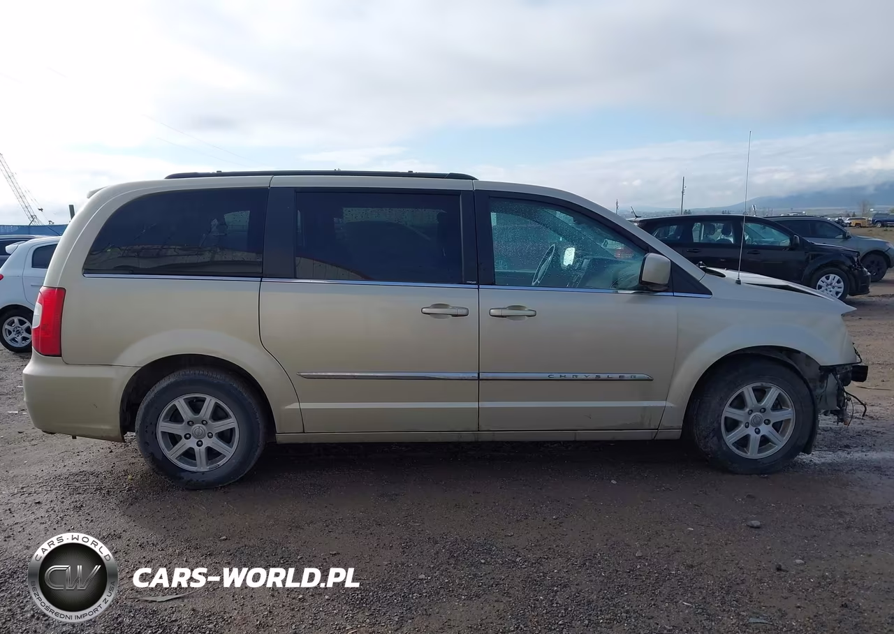 2011 Chrysler Town & Country Touring VIN:2A4RR5DG6BR723226 - 14