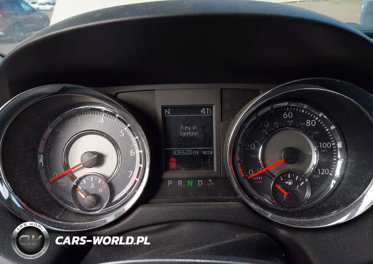 2011 Chrysler Town & Country Touring VIN:2A4RR5DG6BR723226 - 7