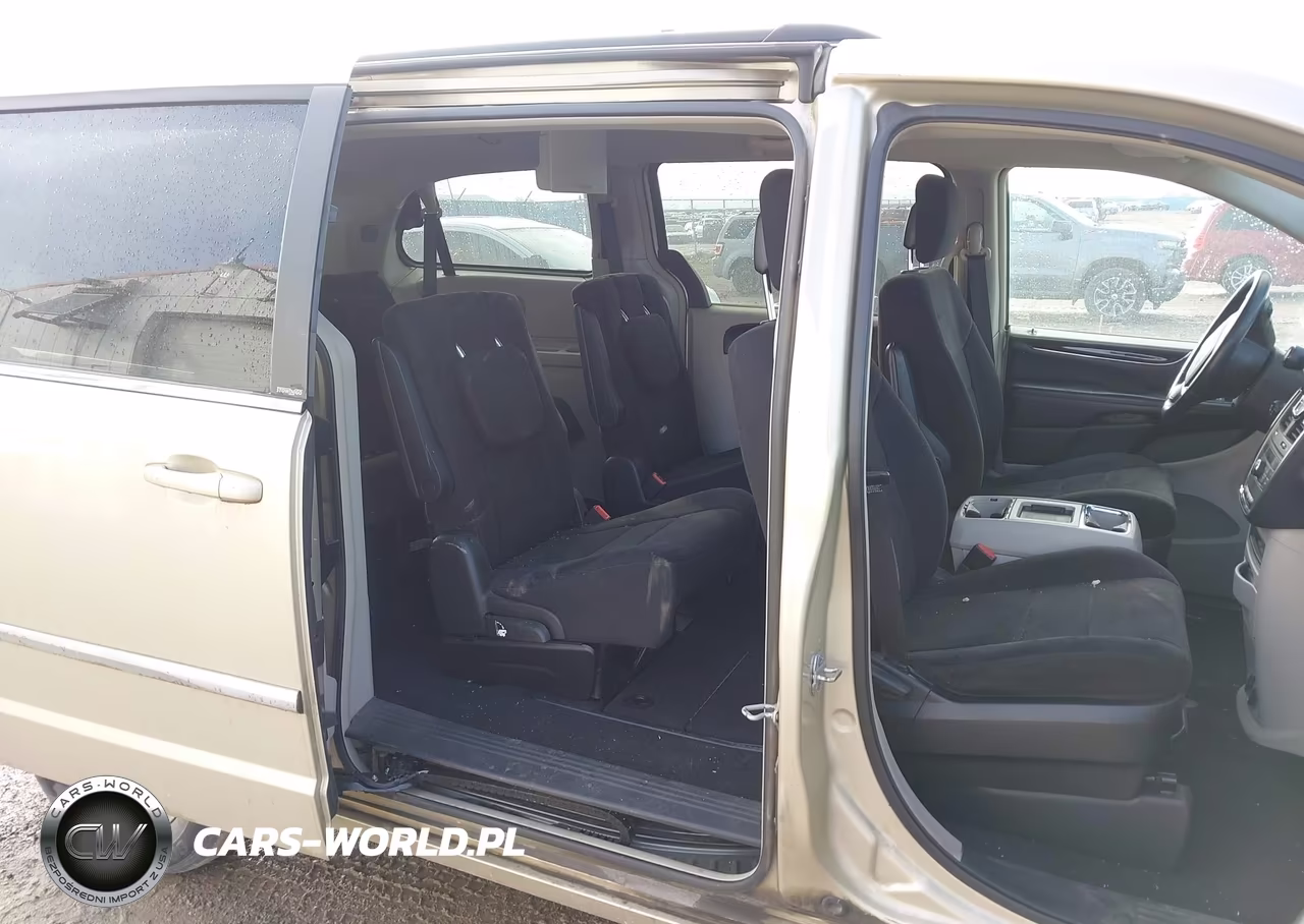 2011 Chrysler Town & Country Touring VIN:2A4RR5DG6BR723226 - 8