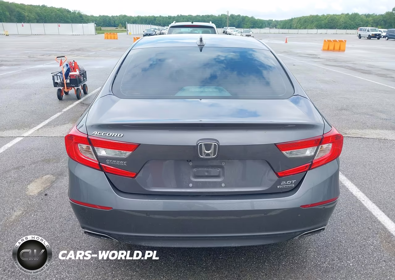 2018 Honda Accord Touring 2.0T VIN:1HGCV2F98JA031882 - 16