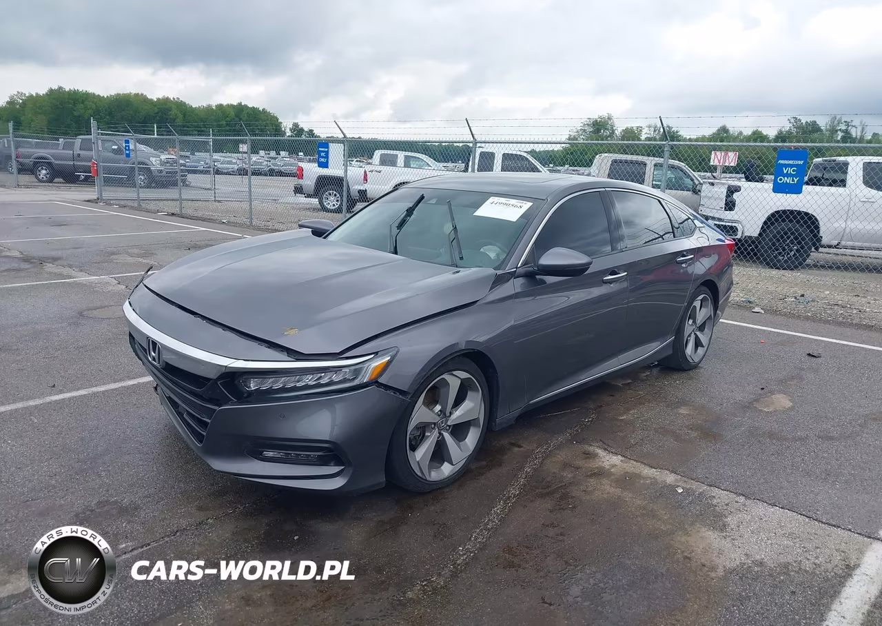 2018 Honda Accord Touring 2.0T VIN:1HGCV2F98JA031882 - 2