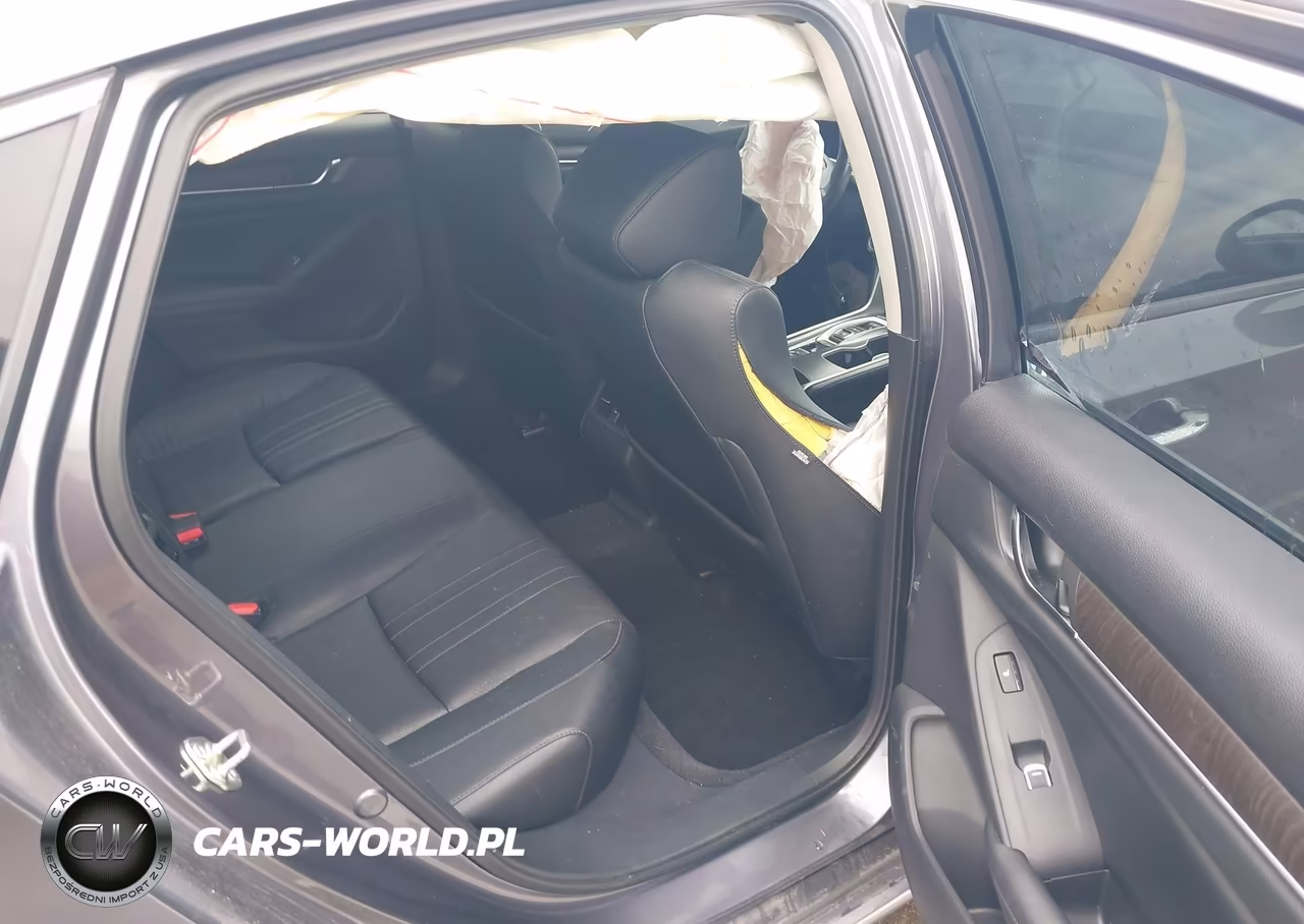 2018 Honda Accord Touring 2.0T VIN:1HGCV2F98JA031882 - 8