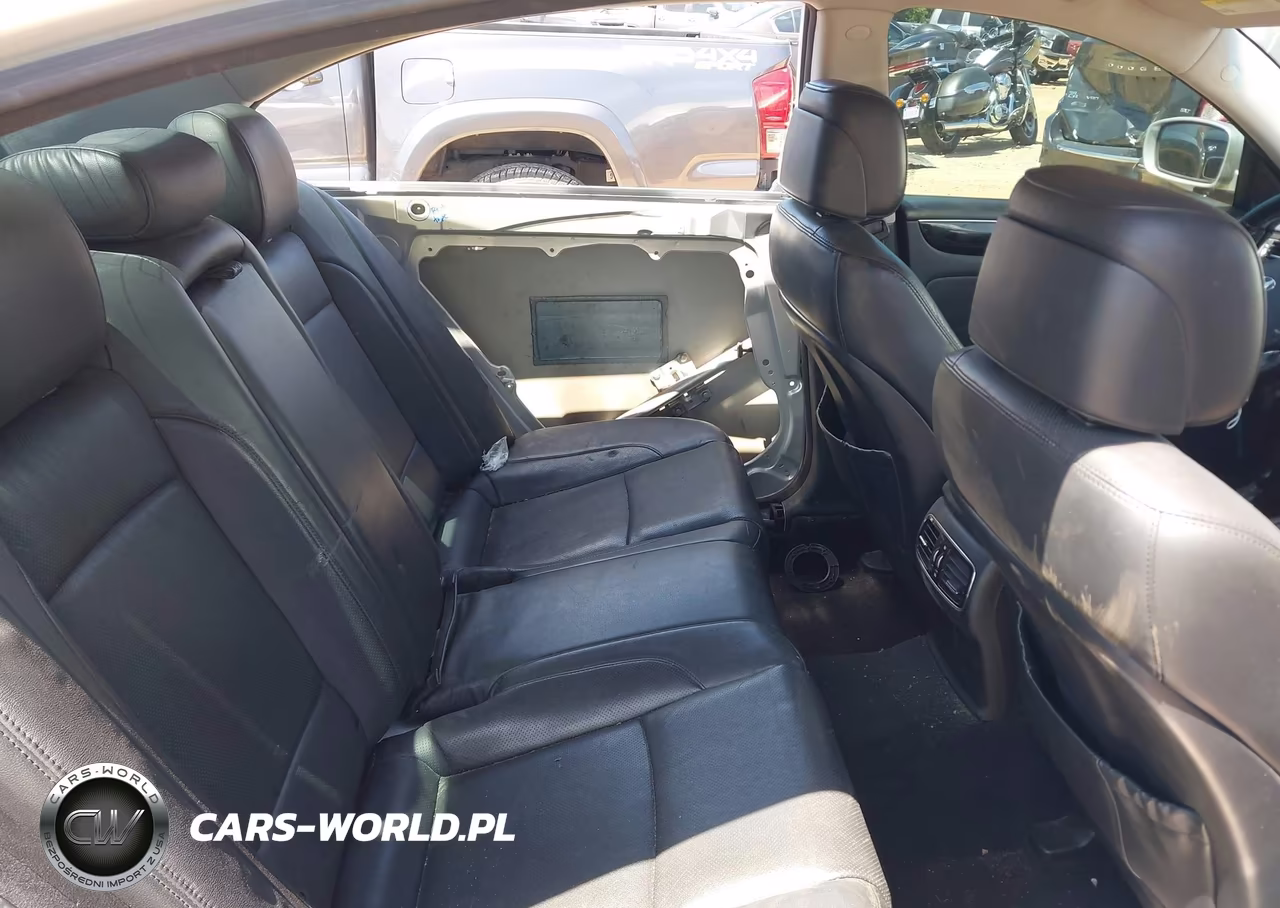 2013 Hyundai Genesis 3.8 VIN:KMHGC4DD3DU224299 - 8