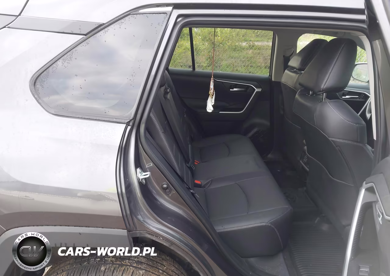 2024 Toyota Rav4 Xle Premium VIN:2T3A1RFV0RC468877 - 8