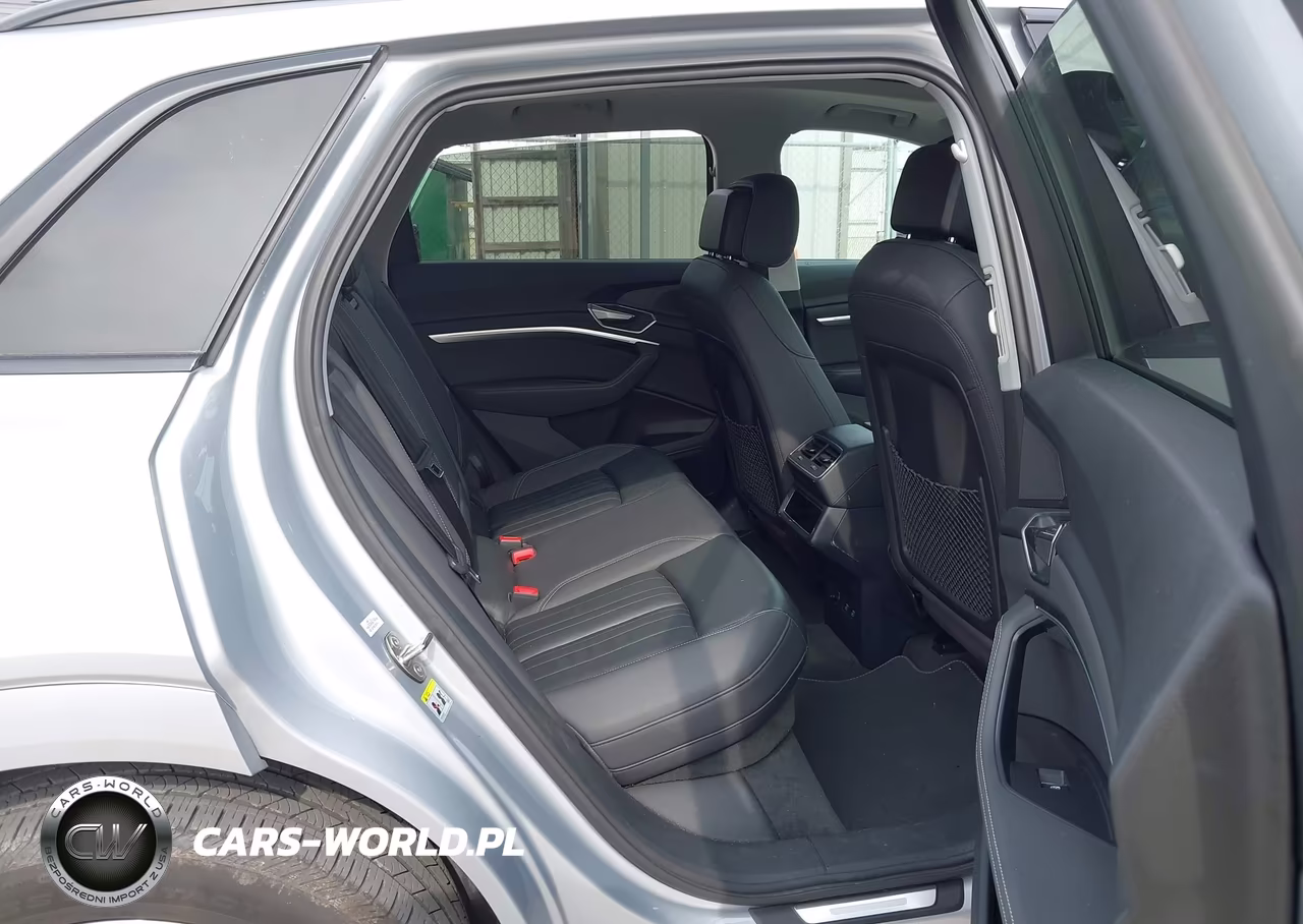 2021 Audi E-Tron Premium Quattro VIN:WA1AAAGE0MB025624 - 8