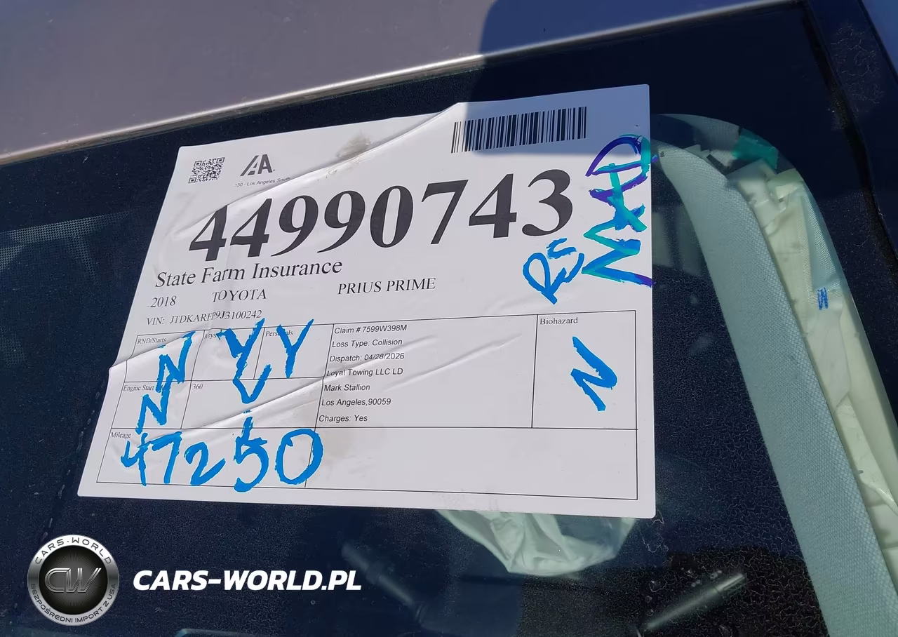 2018 Toyota Prius Prime Premium VIN:JTDKARFP9J3100242 - 18