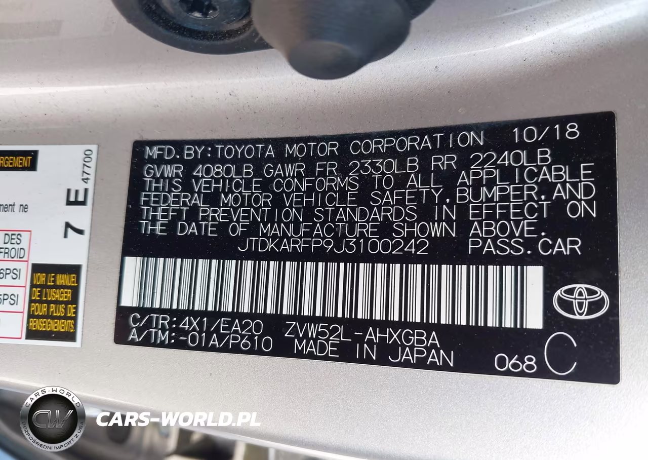 2018 Toyota Prius Prime Premium VIN:JTDKARFP9J3100242 - 9