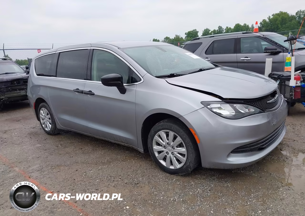 2020 Chrysler Voyager L – zdjęcie 1 z 19