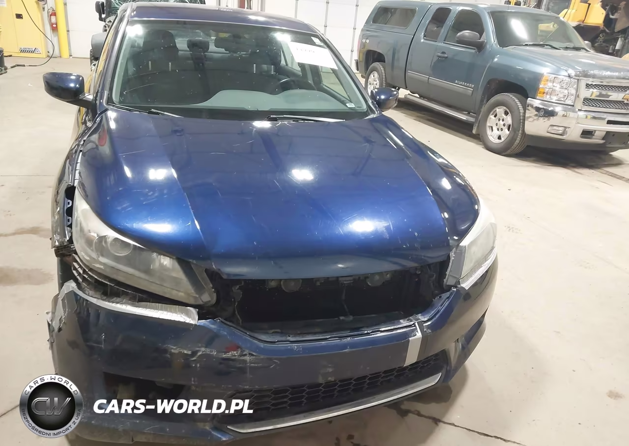 2015 Honda Accord Sport VIN:1HGCR2F53FA217919 - 13