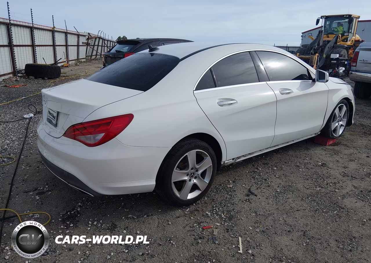 2018 Mercedes-Benz Cla 250 VIN:WDDSJ4EB7JN608504 - 4