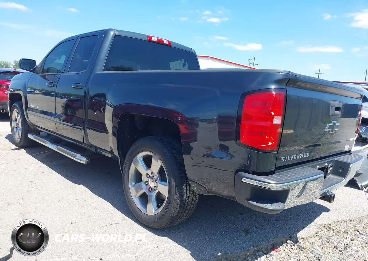 2018 Chevrolet Silverado 1500 1Lt VIN:1GCRCREC6JZ183729 - 3