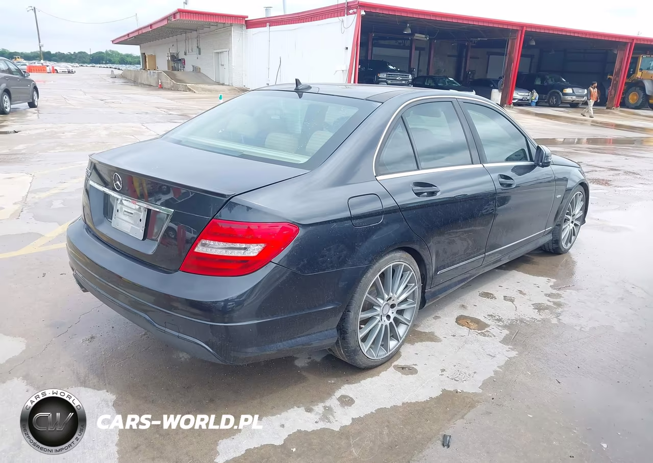2012 Mercedes-Benz C 250 Sport VIN:WDDGF4HB7CA612999 - 4