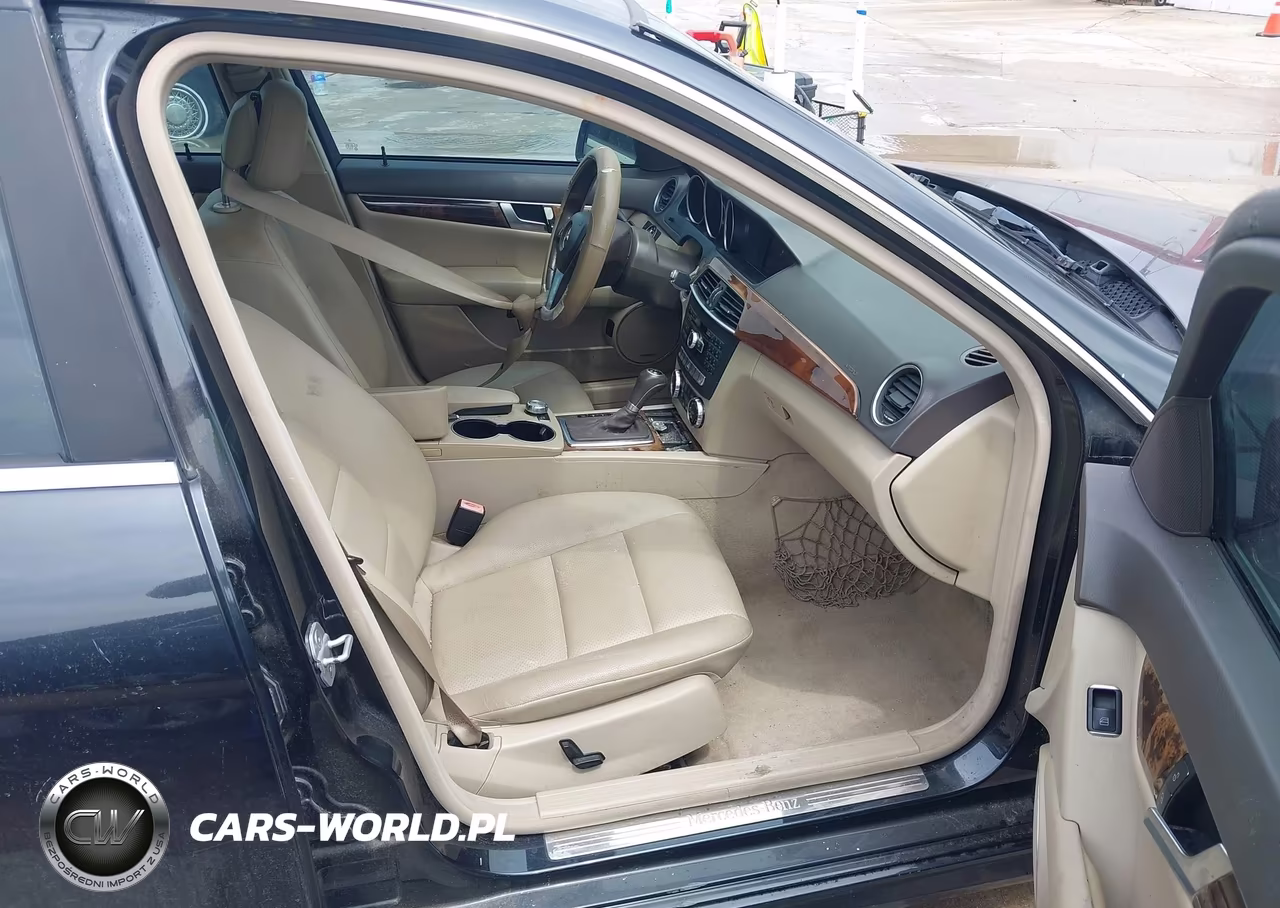 2012 Mercedes-Benz C 250 Sport VIN:WDDGF4HB7CA612999 - 5