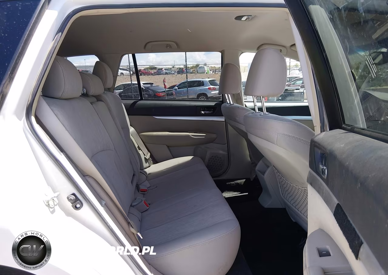 2013 Subaru Outback 2.5I Premium VIN:4S4BRBCCXD3293793 - 8