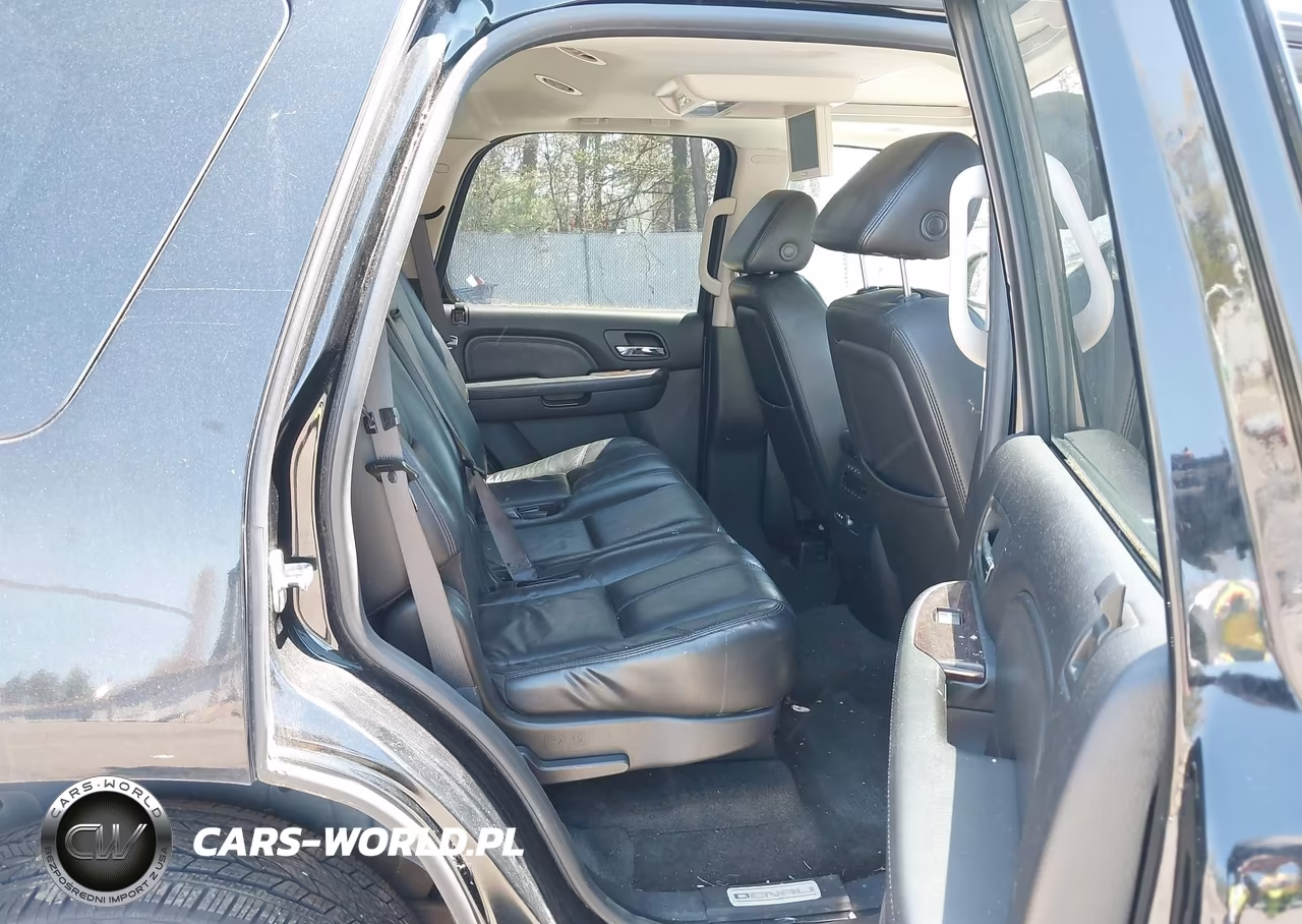 2007 GMC Yukon Denali VIN:1GKFK63837J357304 - 8