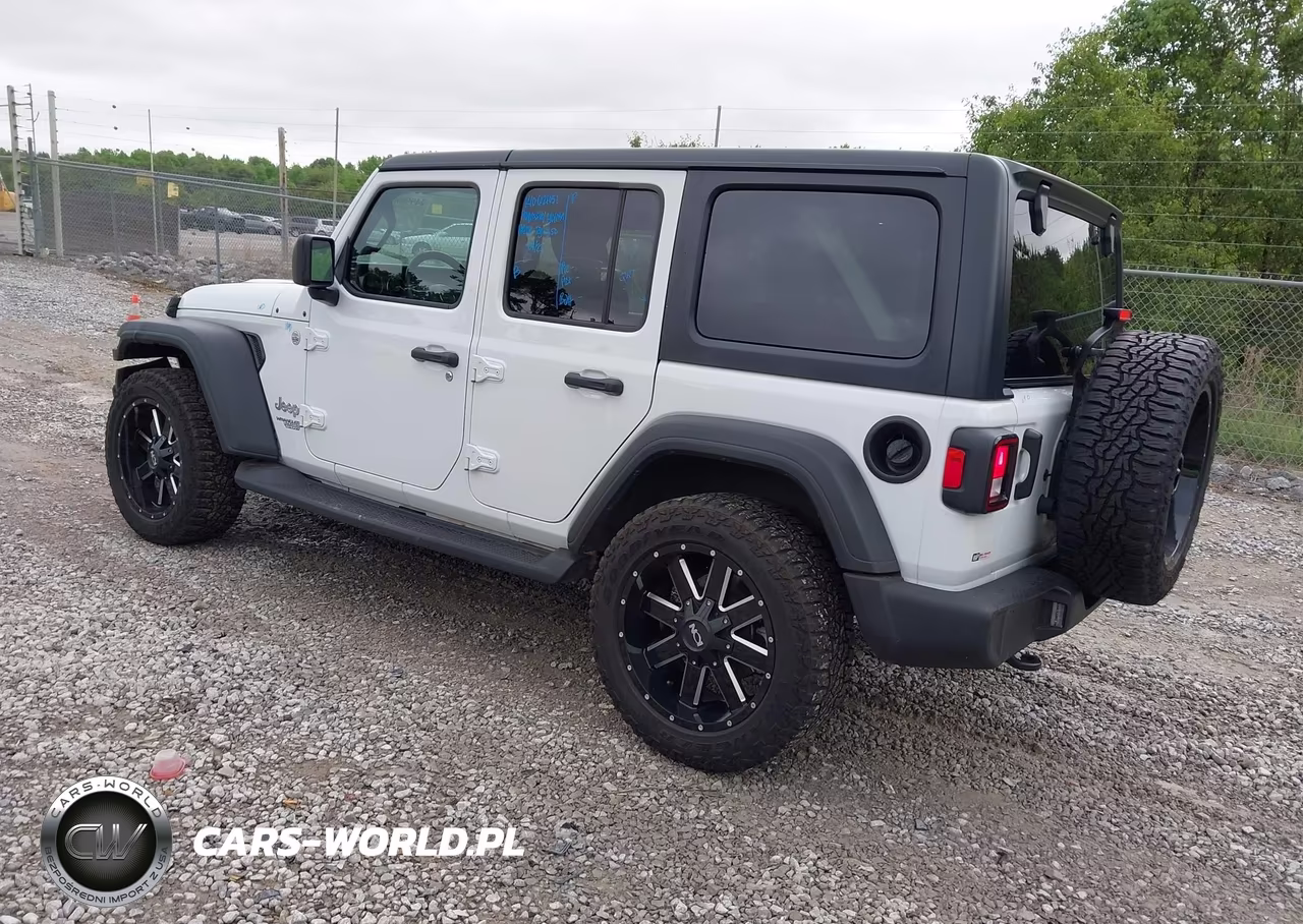 2021 Jeep Wrangler Unlimited Sport S 4X4 VIN:1C4HJXDN3MW577753 - 3
