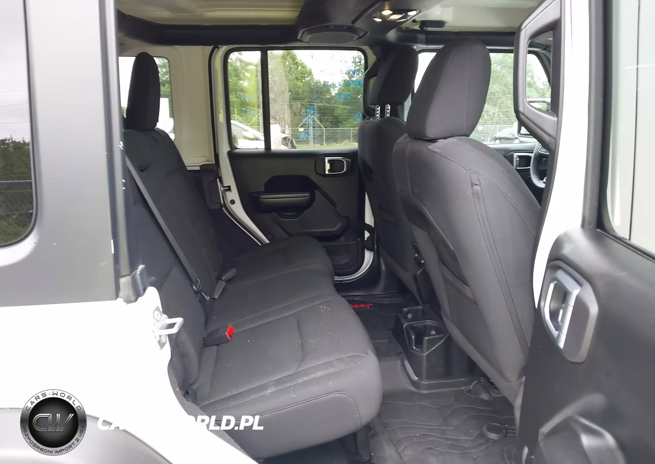 2021 Jeep Wrangler Unlimited Sport S 4X4 VIN:1C4HJXDN3MW577753 - 8