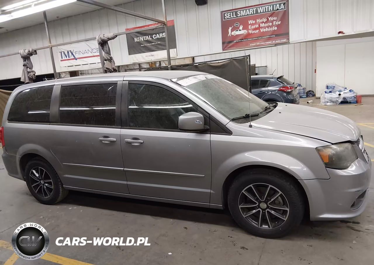2015 Dodge Grand Caravan R-T VIN:2C4RDGEG4FR566753 - 13