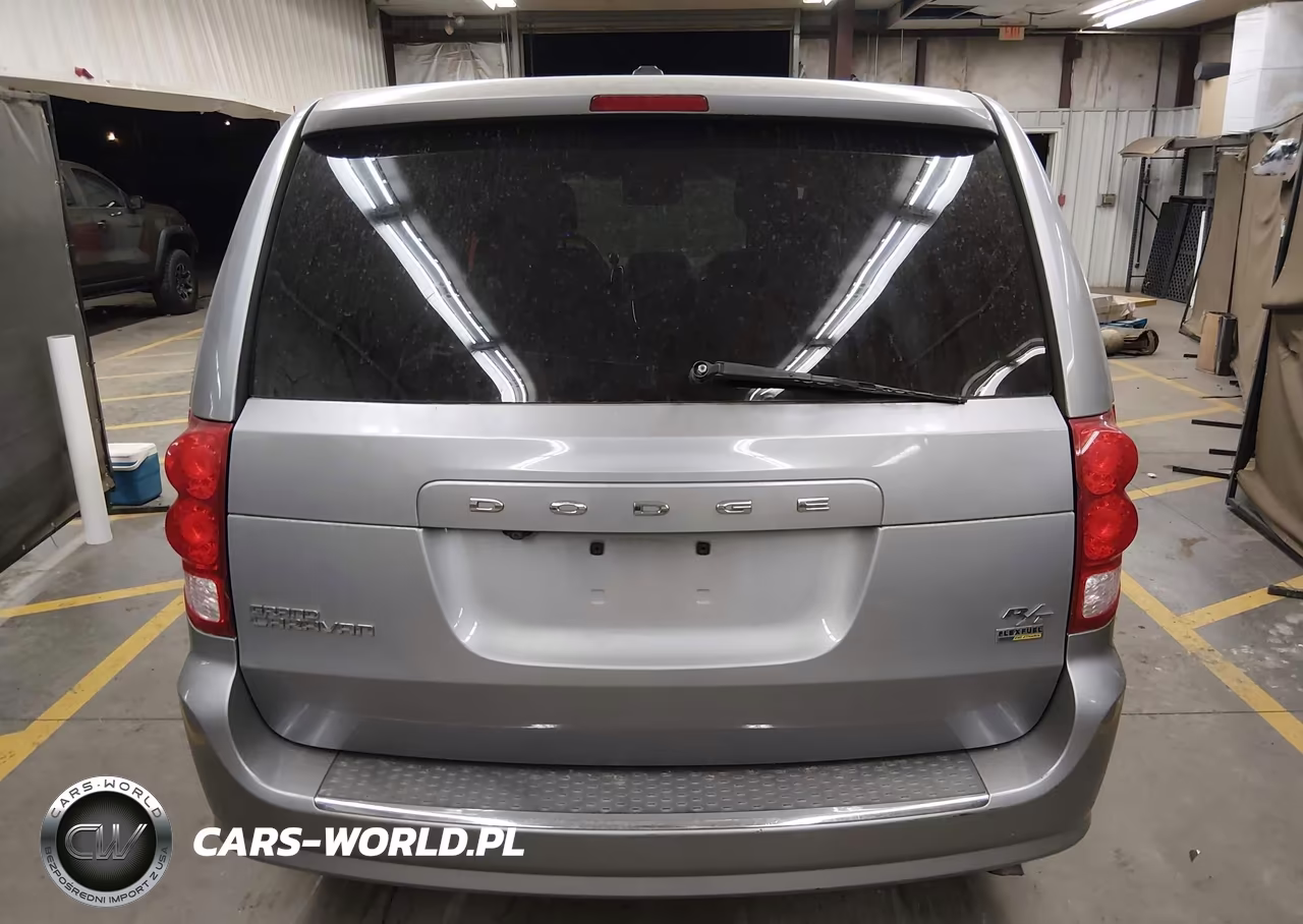 2015 Dodge Grand Caravan R-T VIN:2C4RDGEG4FR566753 - 16