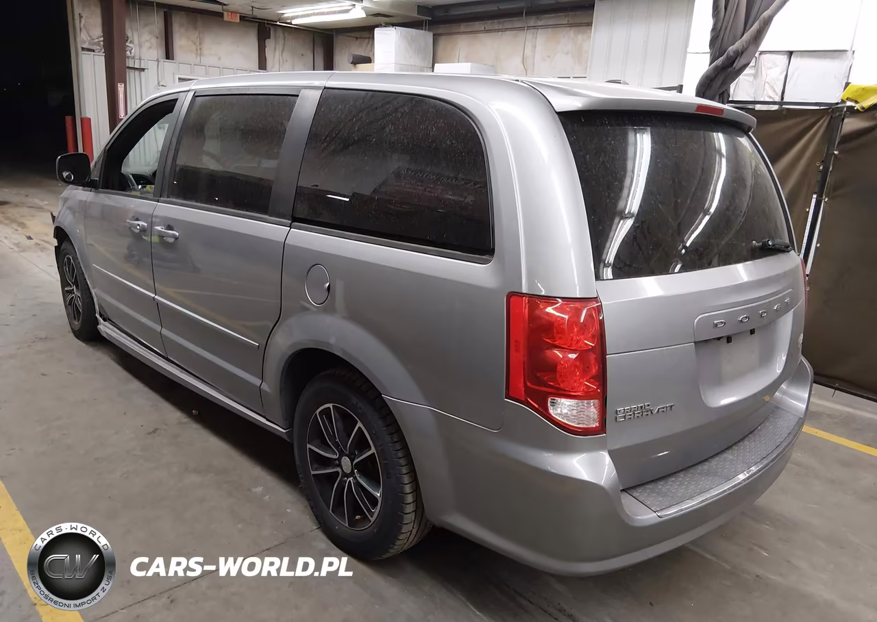 2015 Dodge Grand Caravan R-T VIN:2C4RDGEG4FR566753 - 3