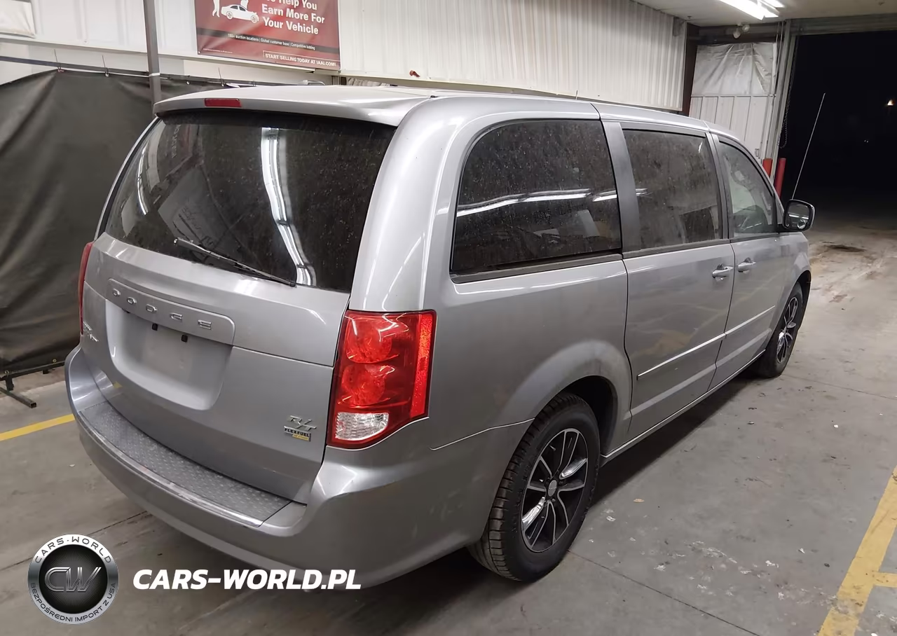 2015 Dodge Grand Caravan R-T VIN:2C4RDGEG4FR566753 - 4