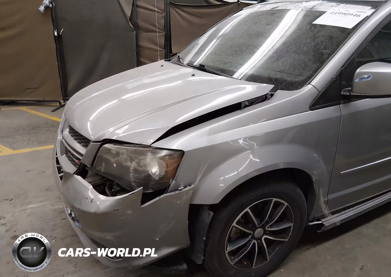 2015 Dodge Grand Caravan R-T VIN:2C4RDGEG4FR566753 - 6