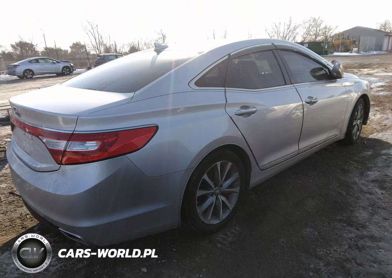 2017 Hyundai Azera VIN:KMHFG4JG6HA583376 - 4