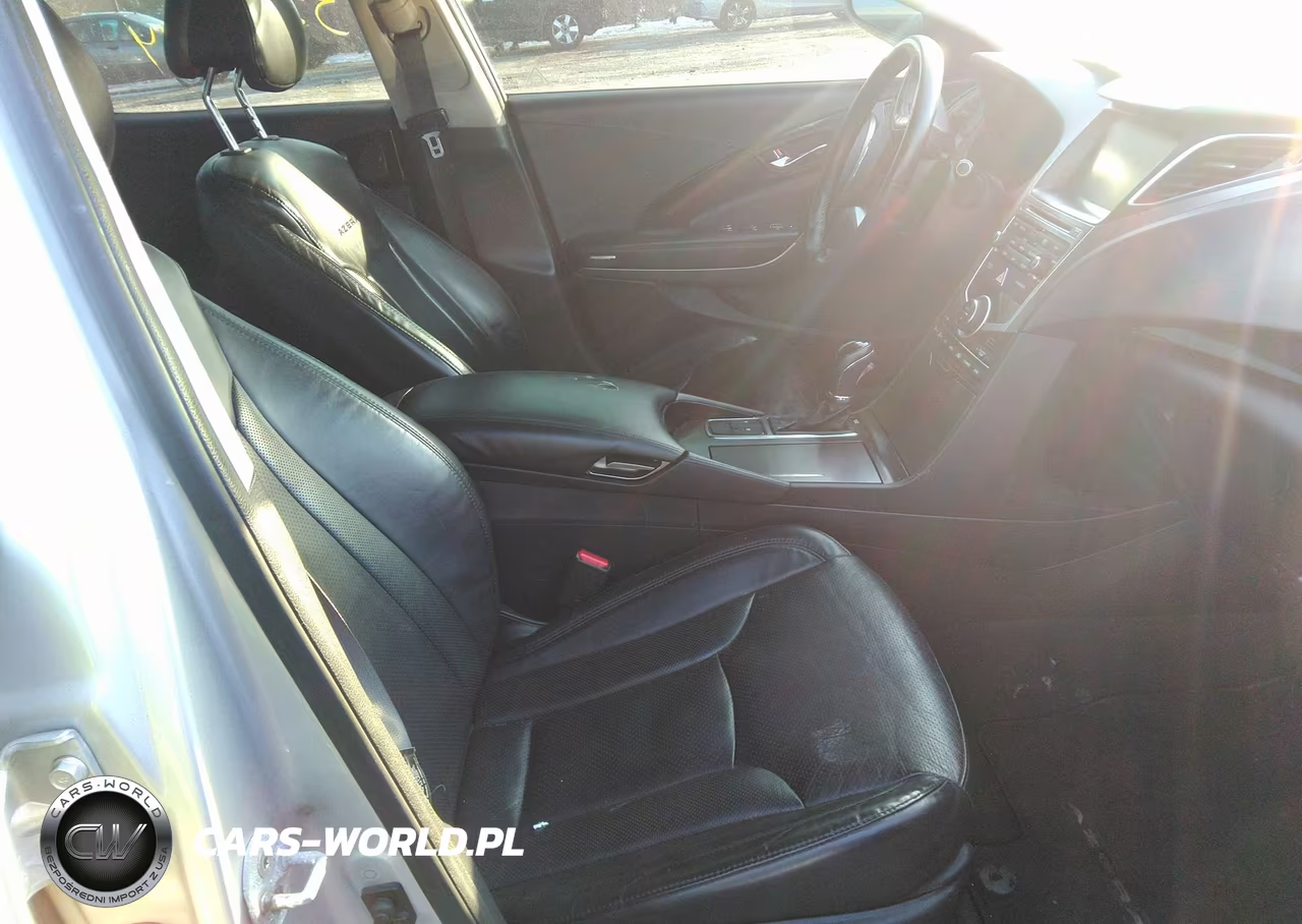 2017 Hyundai Azera VIN:KMHFG4JG6HA583376 - 5