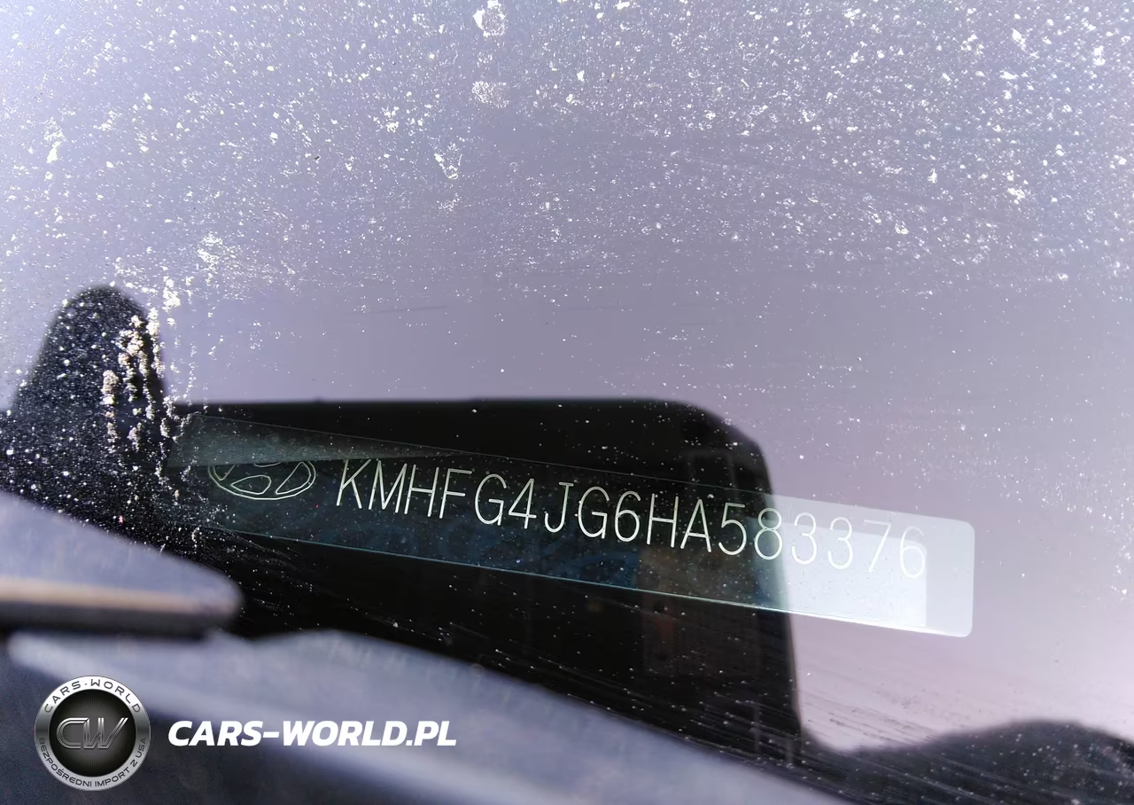2017 Hyundai Azera VIN:KMHFG4JG6HA583376 - 9