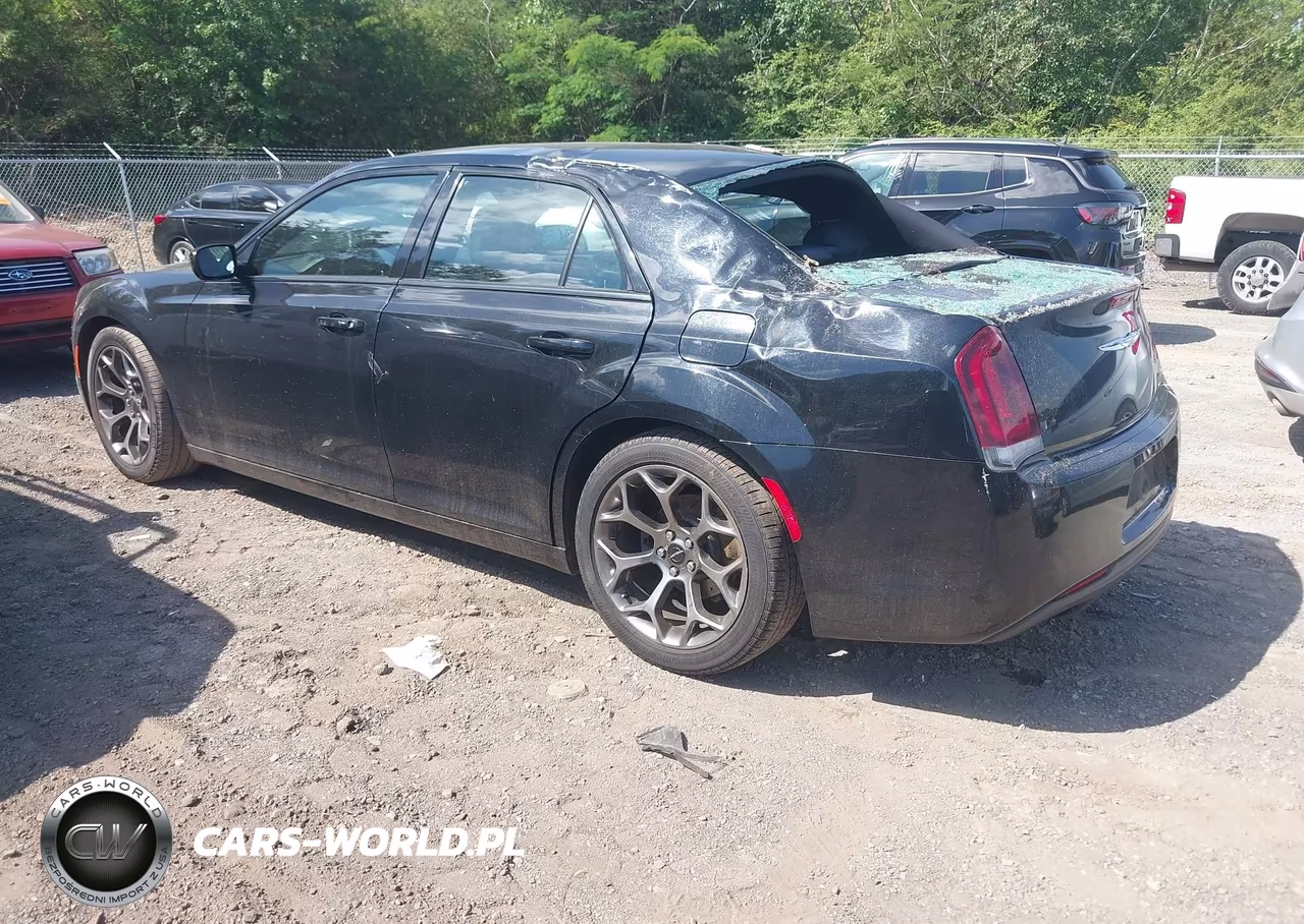 2015 Chrysler 300 300S VIN:2C3CCABG8FH908788 - 3