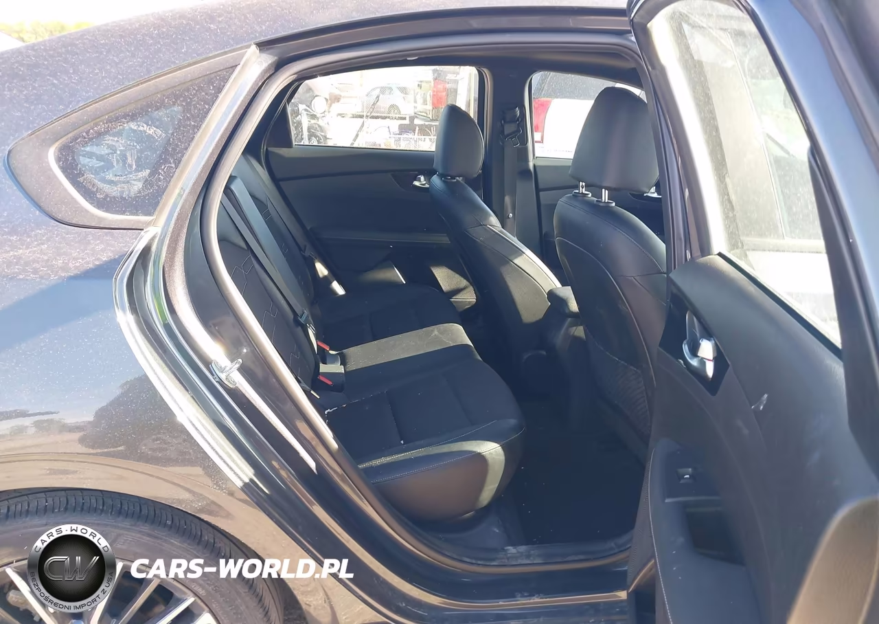2023 Kia Forte Gt-Line VIN:3KPF54ADXPE598135 - 8