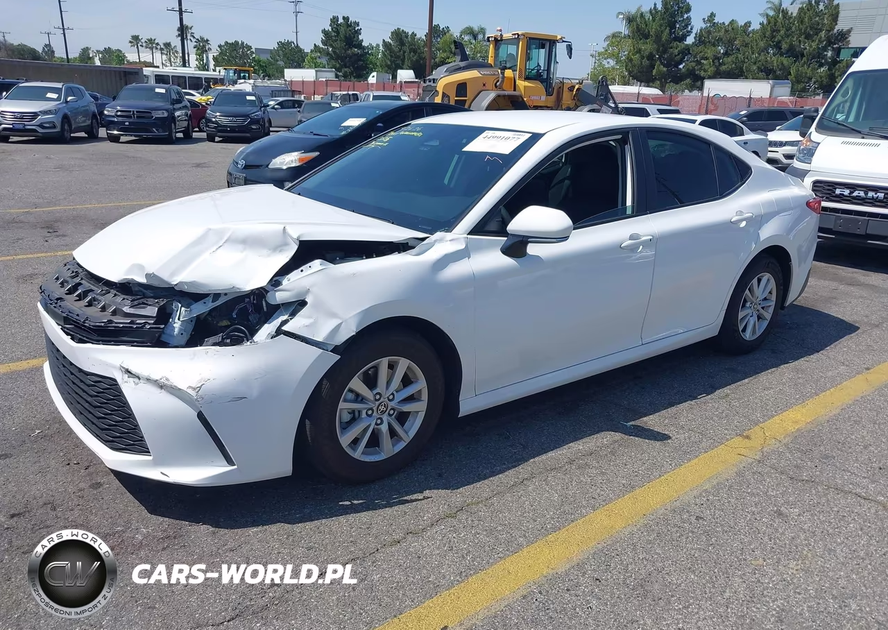 2025 Toyota Camry Le VIN:4T1DAACK8SU183284 - 2